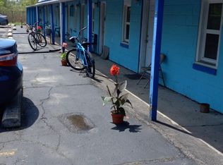 27541 Telegraph Rd, Flat Rock, MI 48134