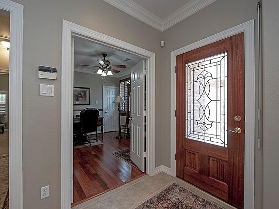 4th image of 4827 Julia Ct