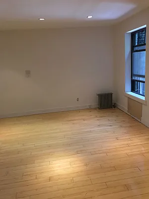 Rented by Keller Williams NYC | media 33