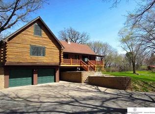 11633 N 36th St, Omaha, NE 68112