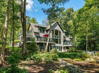 52 Hidden Cove Rd, Raymond, ME 04071