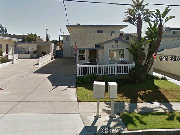 View of the 6 unit apartment complex