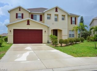 8120 Blue Daze Ct, Lehigh Acres, FL 33972