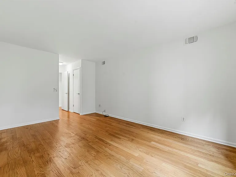 101 Eagle Bay Dr — Photo 16