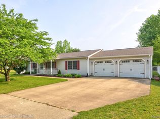 966 Athletic St, Vassar, MI 48768