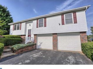 136 Beacon Rd, Sinking Spring, PA 19608