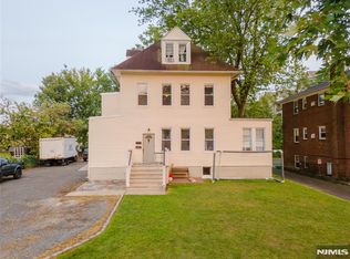 74 Burnett Ave, Maplewood, NJ 07040