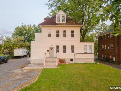 74 Burnett Ave, Maplewood, NJ, 07040