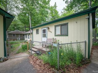 3392 Columbia Dr, West Branch, MI 48661