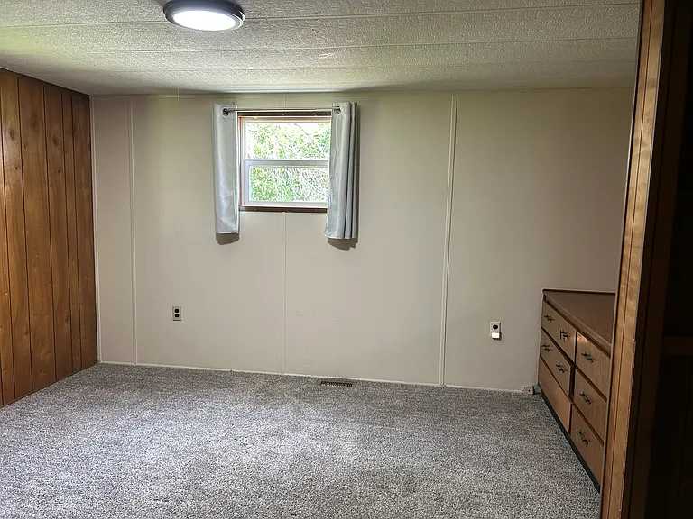 135 Blake Dr — Photo 6