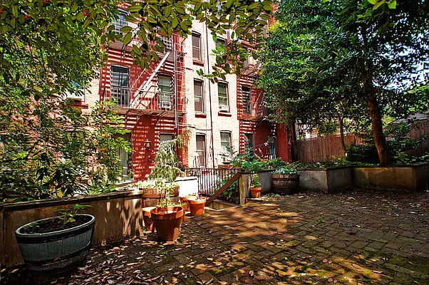 Sold by Temple Morrow LLC | media 3