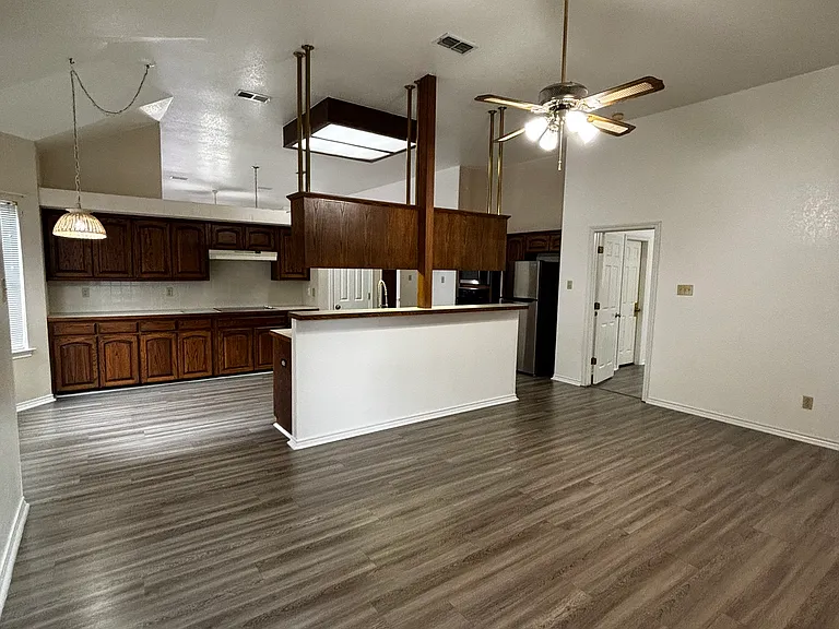 13410 Alcanfor — Photo 9