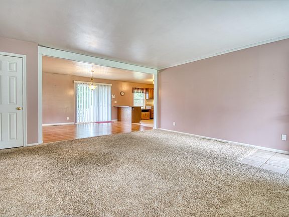 5th image of 1842 Jolly Rd