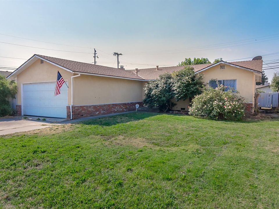 2nd image of 3742 Santa Fe St