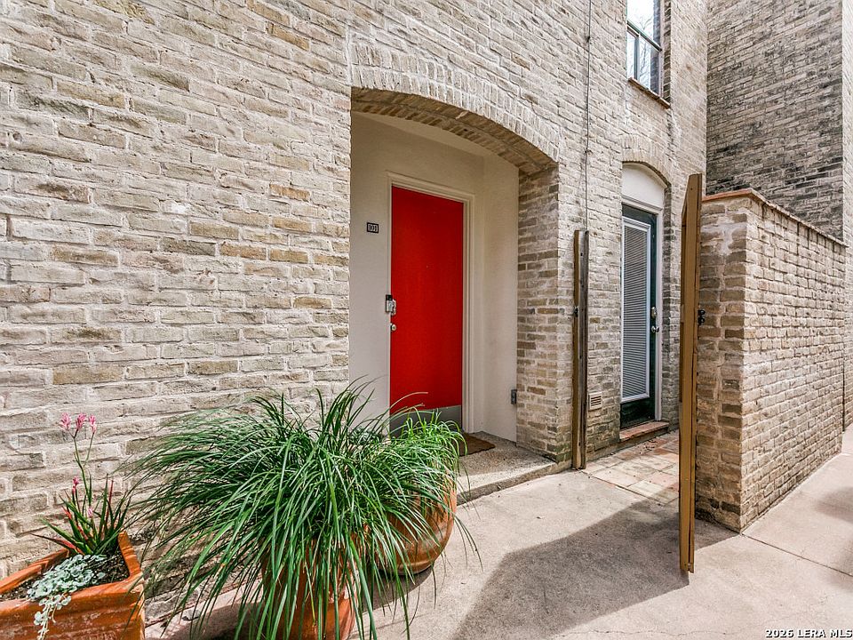 1st image of 185 Terrell Rd #101