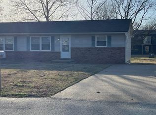 1004 Kimberly Ct #A, Marion, IL 62959