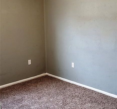 3rd image of 4883 Montgomery St