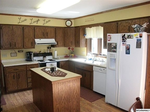 2nd image of 1214 Parkside Dr