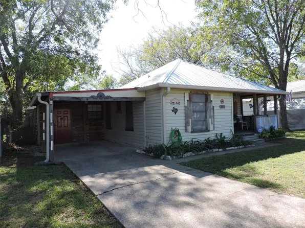 205 W Mount Vernon St, Mabank, TX 75147