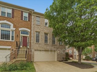 6400 Gladys May Ln, Alexandria, VA 22310