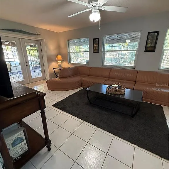 819 S Gondola Dr — Photo 3