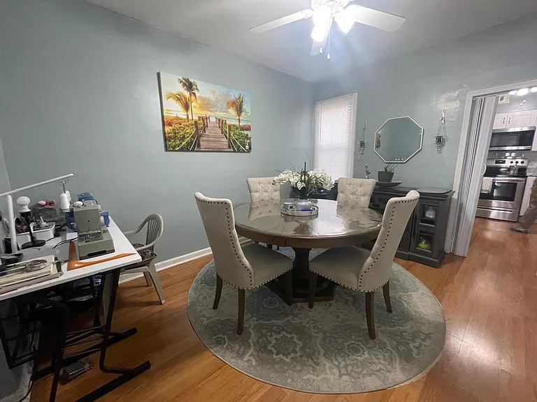 925 E Tioga St — Photo 5