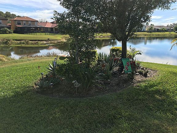 4th image of 8119 Hampton Glen Dr
