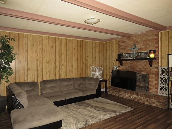 3rd image of 2413 Avenido Del Pinar St