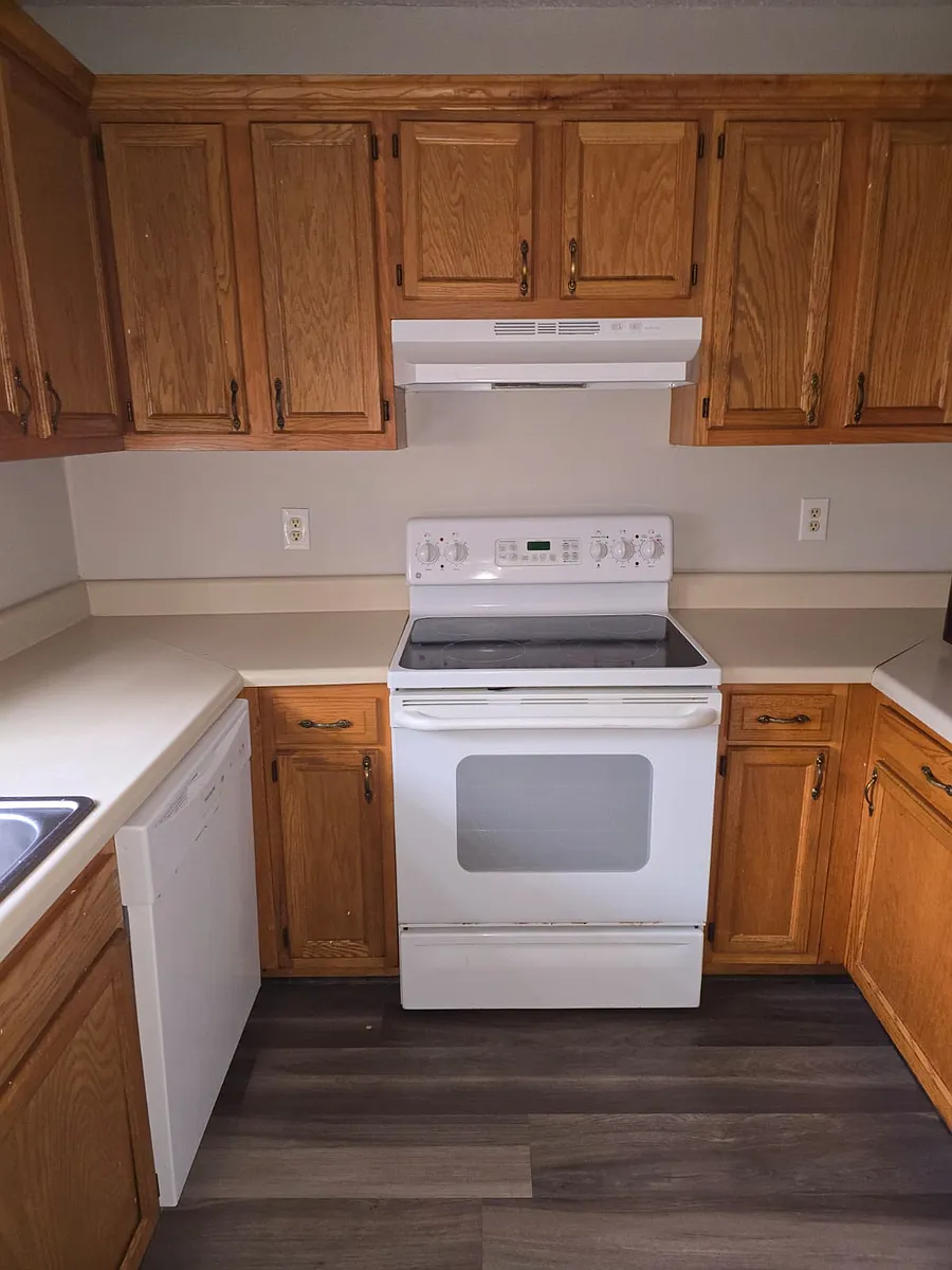 Building Photo - 120 Old Bushmill Rd #B