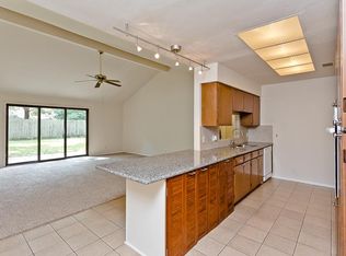 5947 Vickijohn Dr, Houston, TX 77096