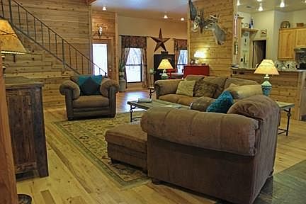 3rd image of 1215 Riverwood Trl