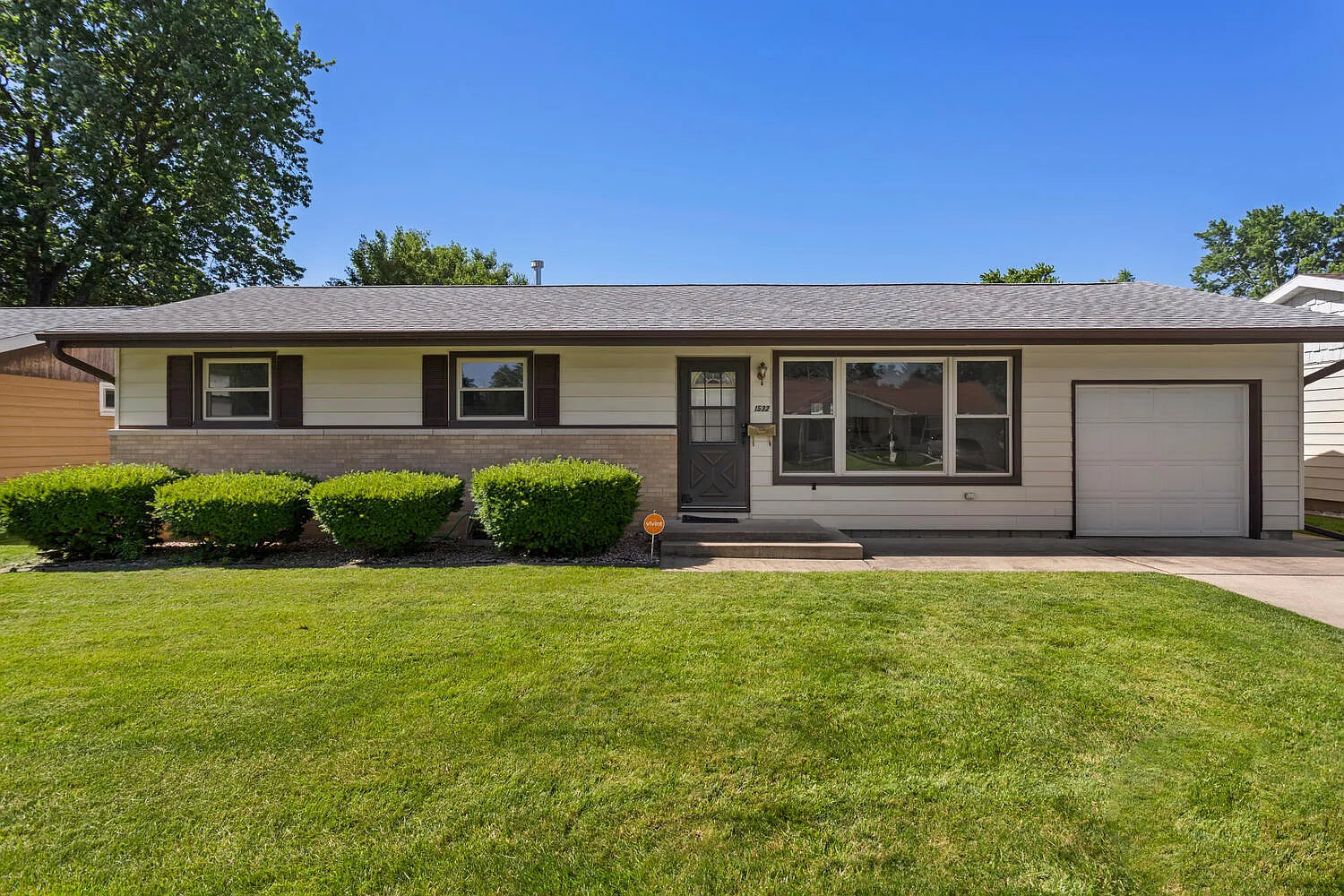 1532 Gleason Dr photo 1