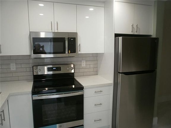2nd image of 1971 SE 5th Ct #103E