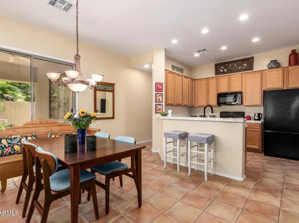 1851 W PERIWINKLE Way, Chandler, AZ 85248