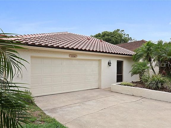 2nd image of 1114 W Winged Foot Cir