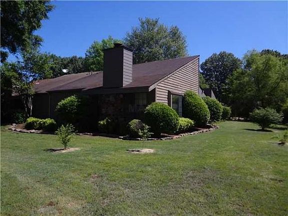 4th image of 1679 S Ravenhill Dr #18