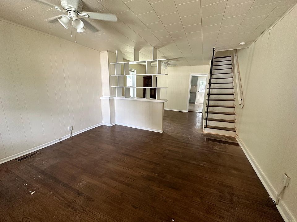1st image of 164 Woodland Ave