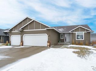 506 Josh St, Harrisburg, SD 57032