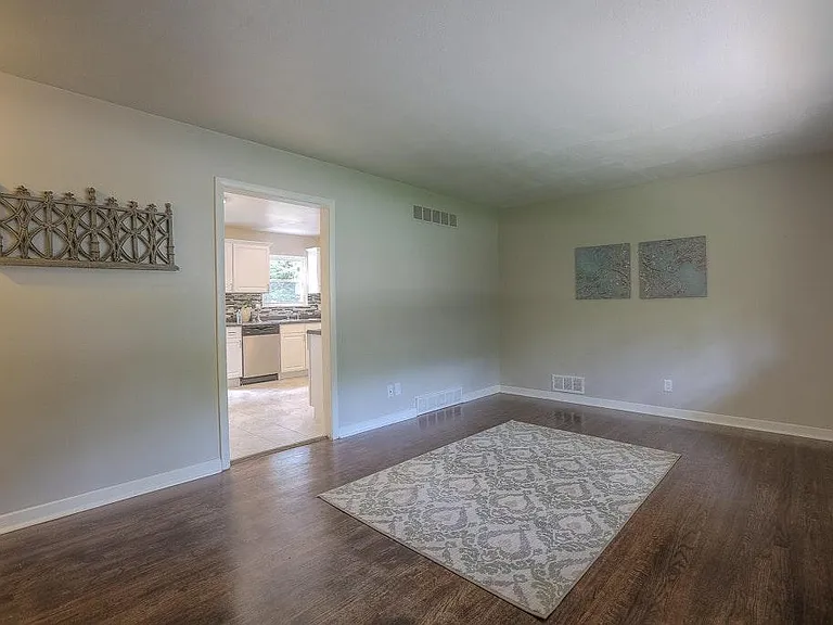 7840 Birch St — Photo 10