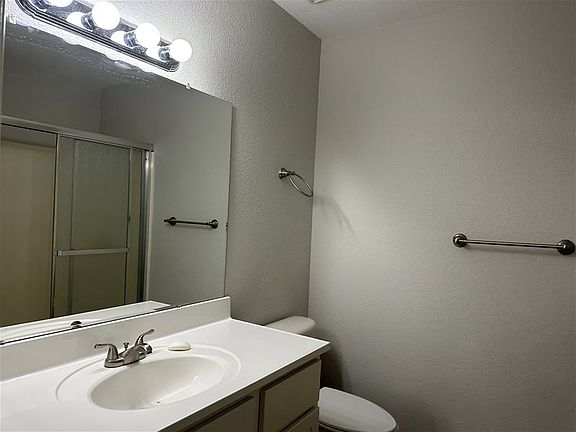 5th image of 2625 E University Dr