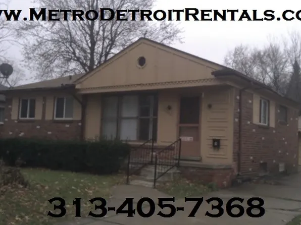 19883 Beaconsfield St, Harper Woods, MI 48225