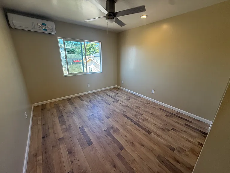 4860 Palm Ave — Photo 13