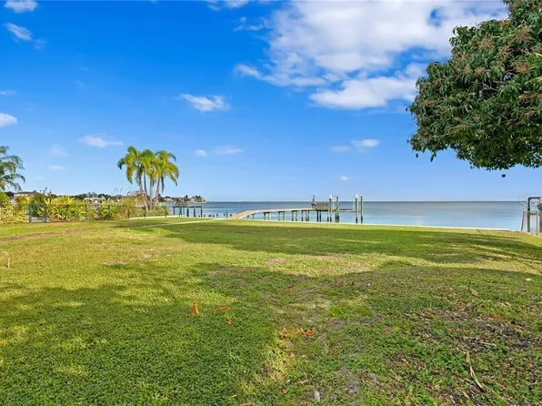 4527 Bayshore Blvd NE #11, Saint Petersburg, FL 33703