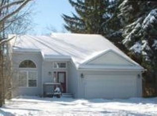 6273 Andersonville Rd, Waterford, MI 48329