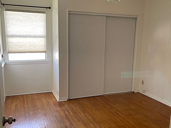 5th image of 1230 N Screenland Dr