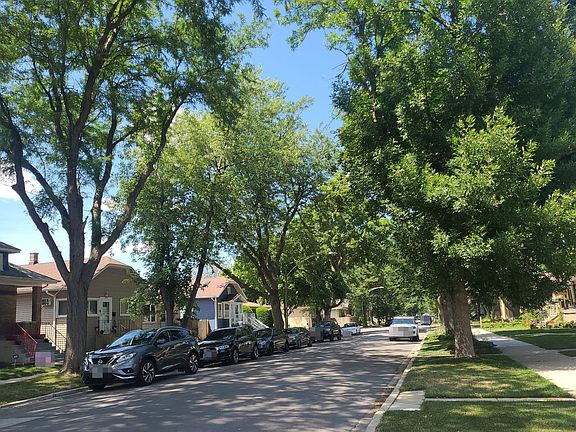 4th image of 3748 N Oketo Ave