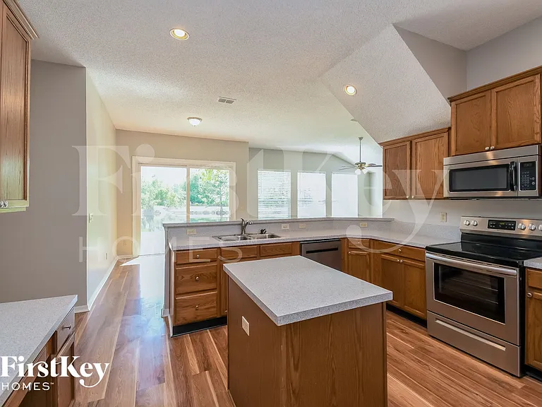 1080 Meadow Point Ct — Photo 6