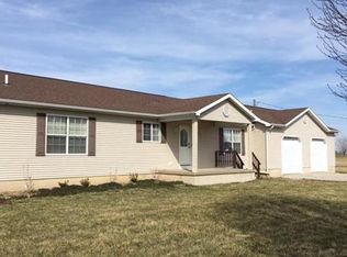1213 Airport Ave, Greenville, IL 62246