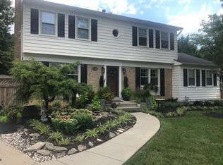 5606 Farmwood Ct, Alexandria, VA 22315