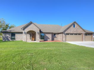 14226 N 72nd East Ave, Collinsville, OK 74021